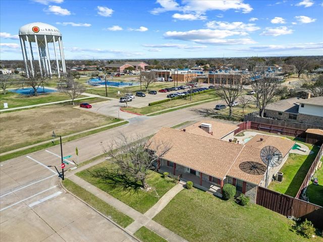 910 Bradfield Drive, Garland, TX 75042