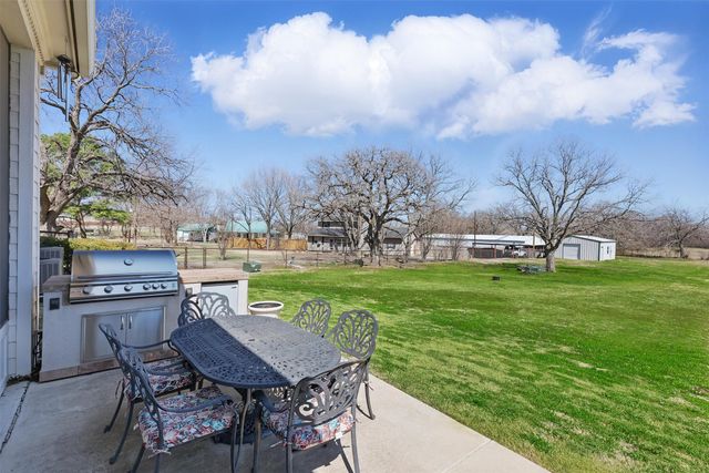 7761 Berry Road, Burleson, TX 76028