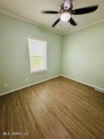 2505 Esplanade Street, B, Ocean Springs, MS 39564