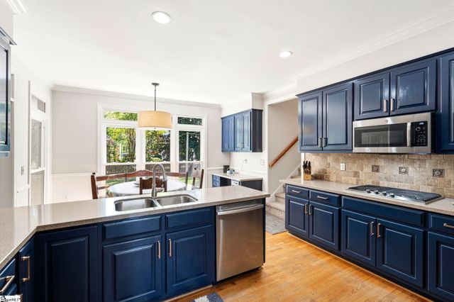 212 River Walk Drive, Simpsonville, SC 29681