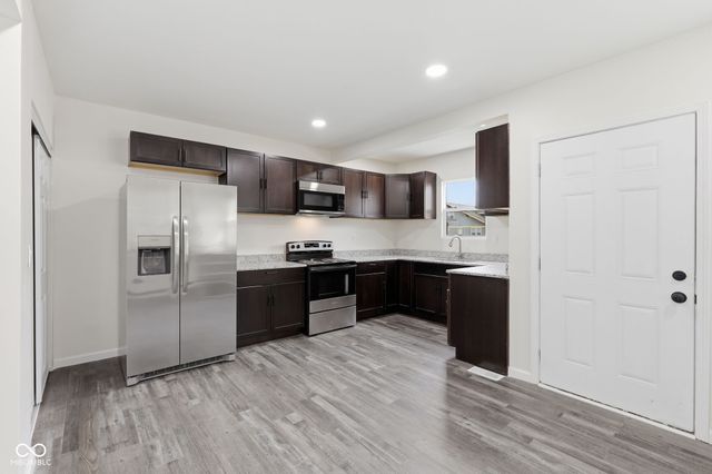 641 E 33rd Street, Indianapolis, IN 46205