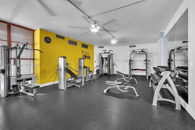 1000 Parkview Dr 229, Hallandale Beach, FL 33009