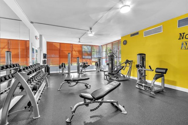 1000 Parkview Dr 229, Hallandale Beach, FL 33009