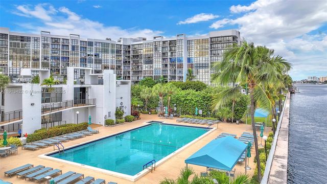 1000 Parkview Dr 229, Hallandale Beach, FL 33009