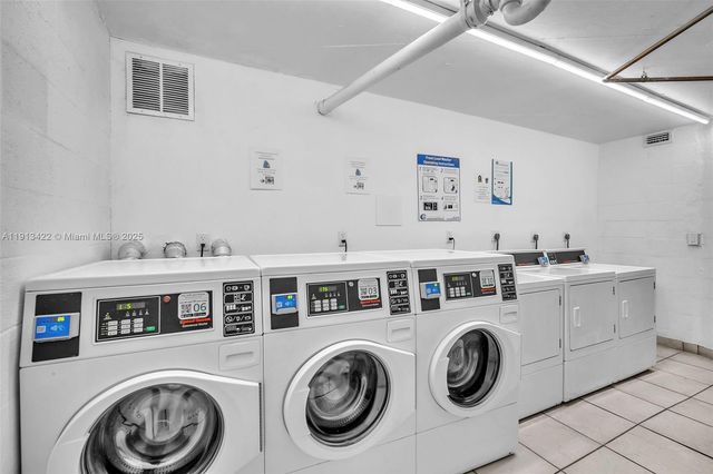 1000 Parkview Dr 229, Hallandale Beach, FL 33009