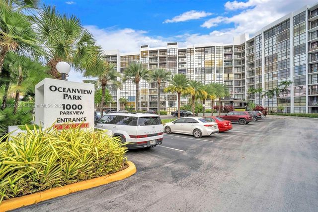 1000 Parkview Dr 229, Hallandale Beach, FL 33009
