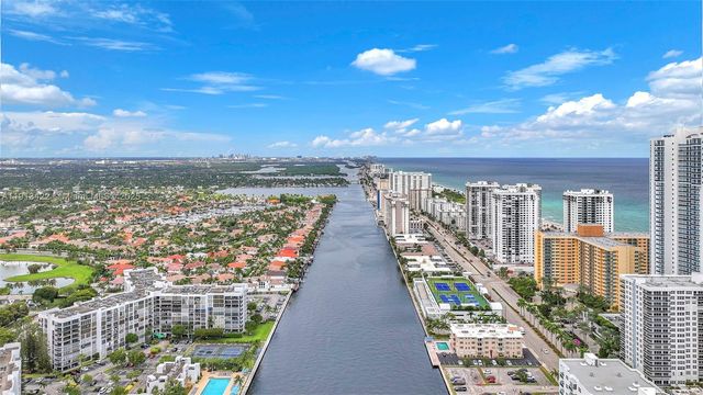 1000 Parkview Dr 229, Hallandale Beach, FL 33009