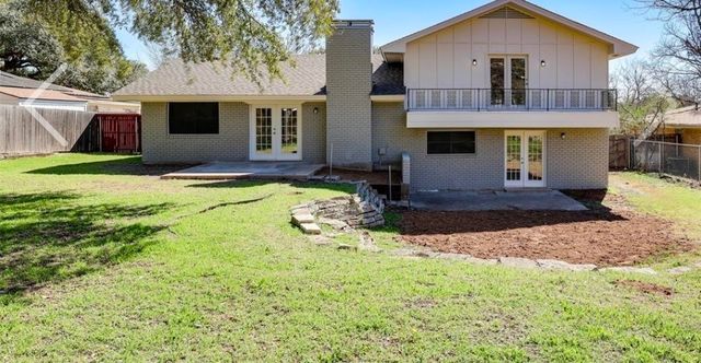 3528 Walton Avenue, Fort Worth, TX 76133