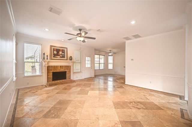 11906 Dinosaur Valley Drive, Sugar Land, TX 77498