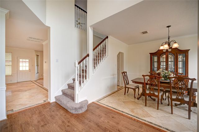 11906 Dinosaur Valley Drive, Sugar Land, TX 77498