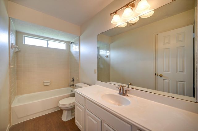 11906 Dinosaur Valley Drive, Sugar Land, TX 77498