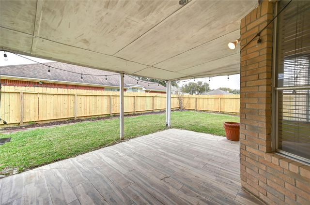 11906 Dinosaur Valley Drive, Sugar Land, TX 77498