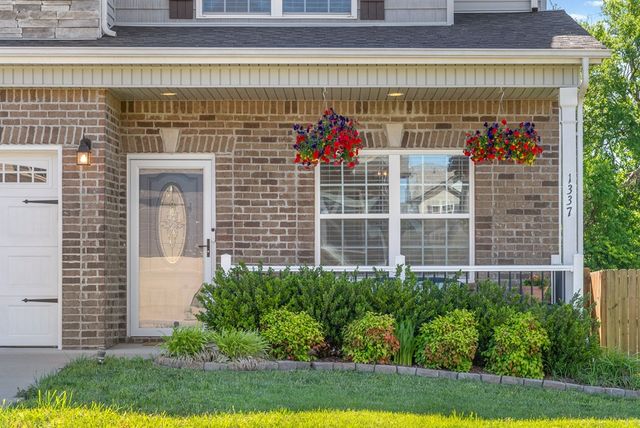 1337 Winterset Dr, Clarksville, TN 37040