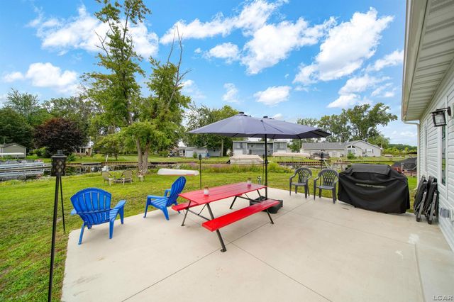 2503 Dardy Court, Brooklyn, MI 49230