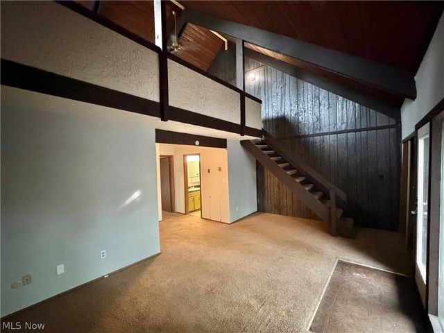 269 2nd Street NE 8, Barberton, OH 44203