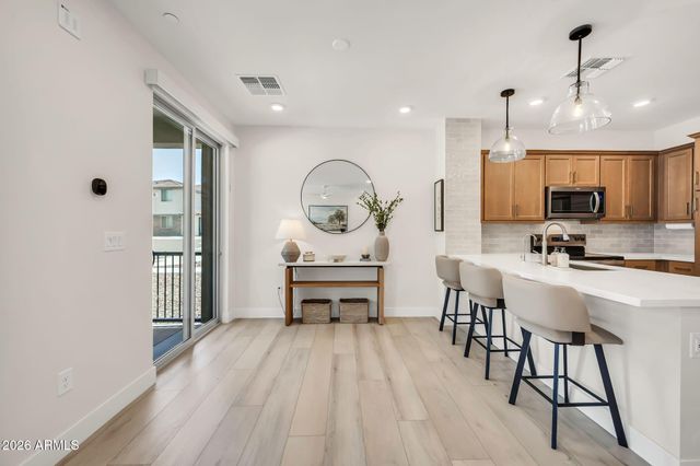 2121 W Sonoran Desert Drive 97, Phoenix, AZ 85085