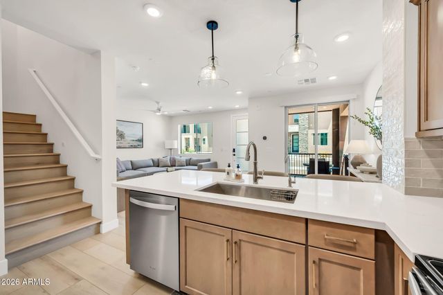 2121 W Sonoran Desert Drive 97, Phoenix, AZ 85085