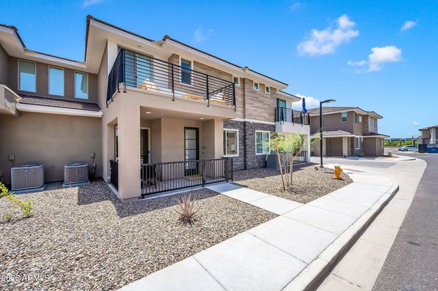 2121 W Sonoran Desert Drive 97, Phoenix, AZ 85085