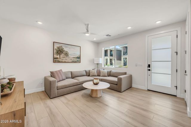 2121 W Sonoran Desert Drive 97, Phoenix, AZ 85085