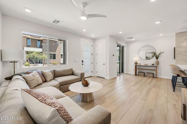 2121 W Sonoran Desert Drive 97, Phoenix, AZ 85085