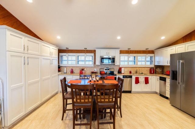 1417 8th Street, Dickinson, TX 77539