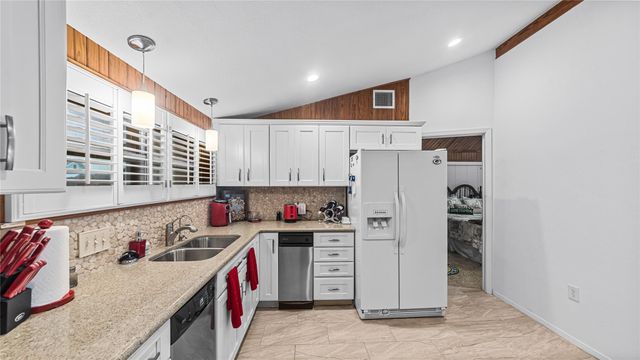 1417 8th Street, Dickinson, TX 77539