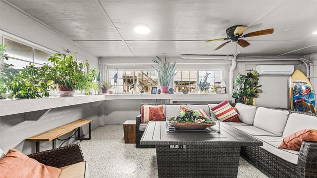 1417 8th Street, Dickinson, TX 77539