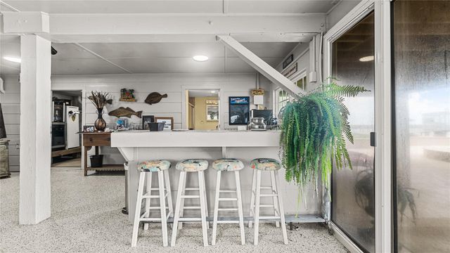 1417 8th Street, Dickinson, TX 77539