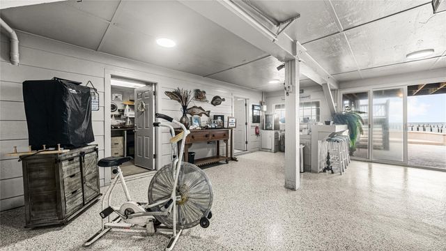 1417 8th Street, Dickinson, TX 77539