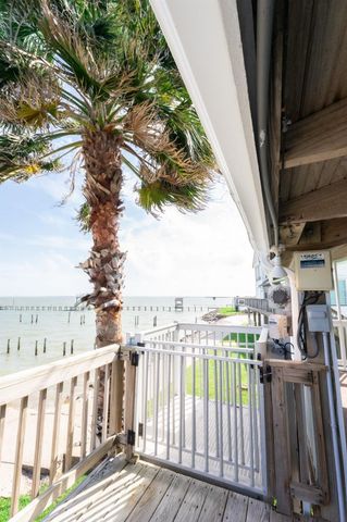 1417 8th Street, Dickinson, TX 77539