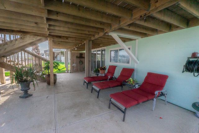 1417 8th Street, Dickinson, TX 77539