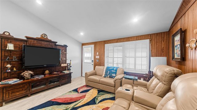 1417 8th Street, Dickinson, TX 77539