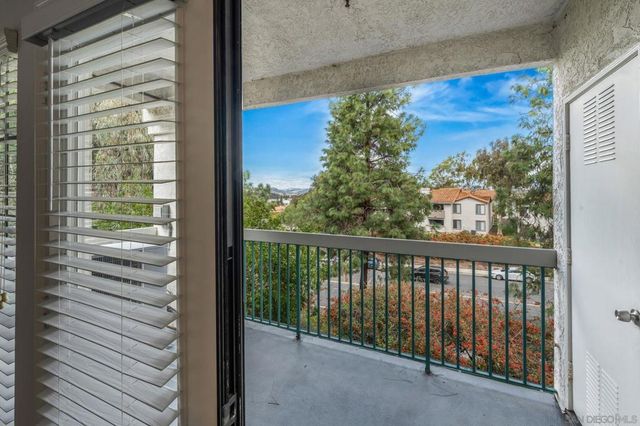 16458 Avenida Venusto C C, San Diego, CA 92128