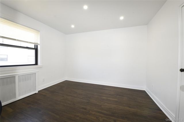 67-77 136th Street B, Flushing, NY 11367