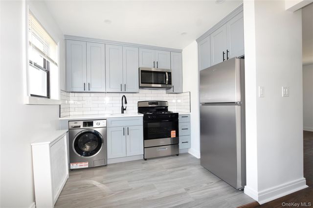 67-77 136th Street B, Flushing, NY 11367