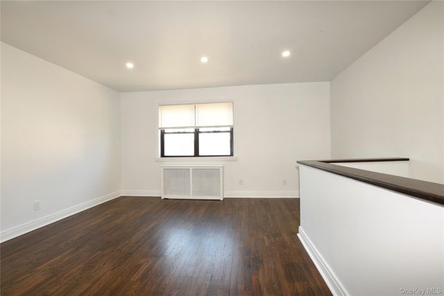 67-77 136th Street B, Flushing, NY 11367