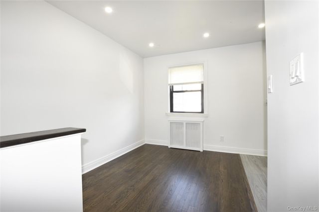 67-77 136th Street B, Flushing, NY 11367