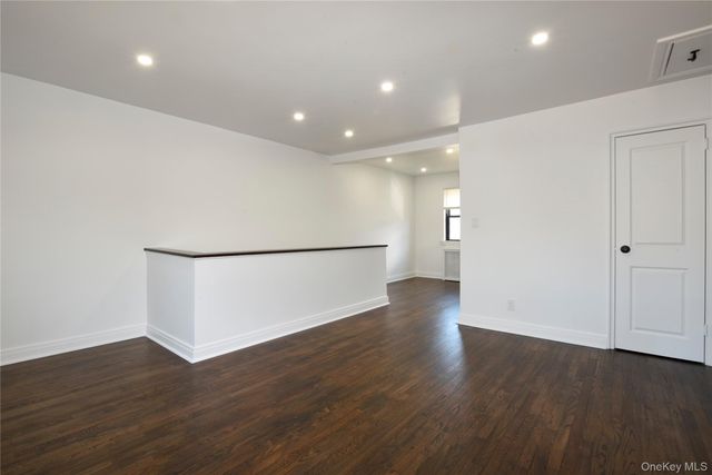 67-77 136th Street B, Flushing, NY 11367