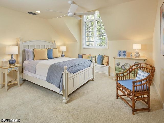 2750 Treasure LN, Naples, FL 34102