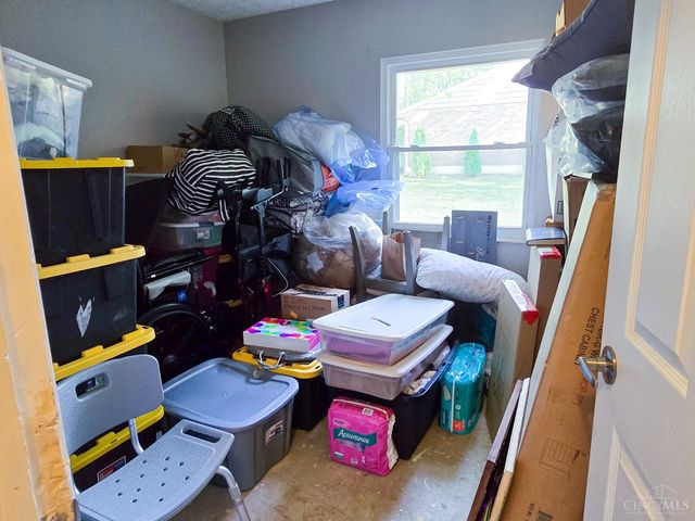 6725 Oakland Road, Goshen Twp, OH 45140