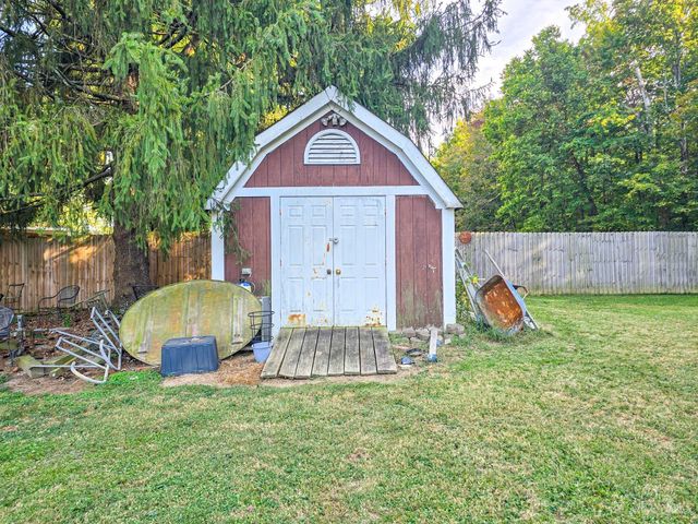 6725 Oakland Road, Goshen Twp, OH 45140