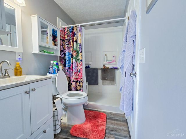 6725 Oakland Road, Goshen Twp, OH 45140