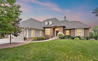 8072 Enclave Circle, Woodbury, MN 55125