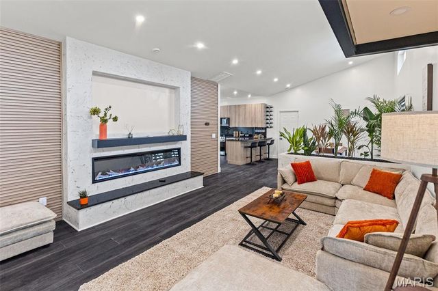 55 Dell Avenue, East Alton, IL 62024