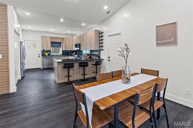 55 Dell Avenue, East Alton, IL 62024