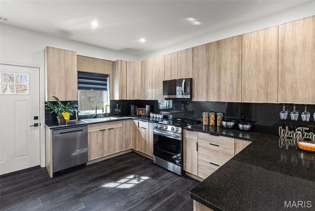 55 Dell Avenue, East Alton, IL 62024