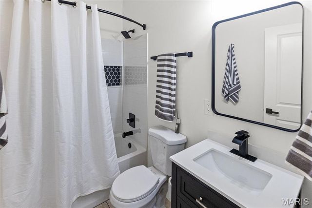 55 Dell Avenue, East Alton, IL 62024