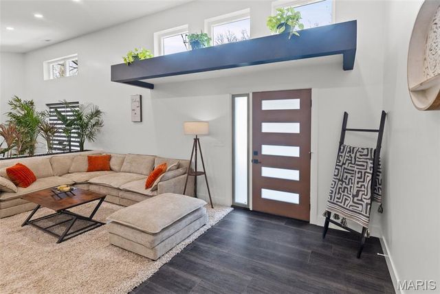 55 Dell Avenue, East Alton, IL 62024