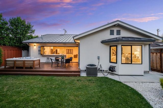 571 Anza Street, Mountain View, CA 94041