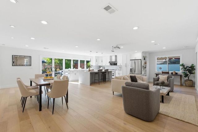 571 Anza Street, Mountain View, CA 94041